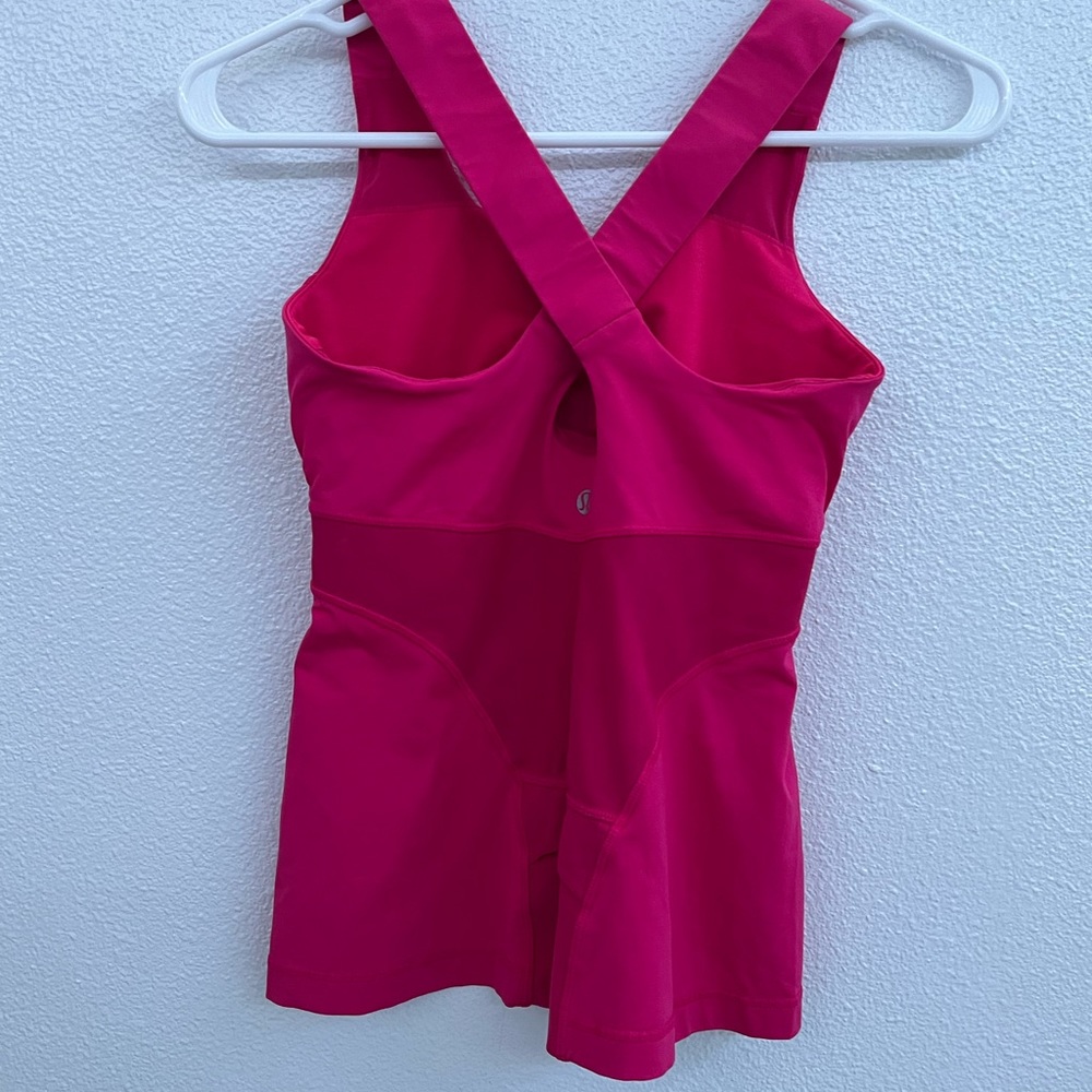 Lululemon tank top